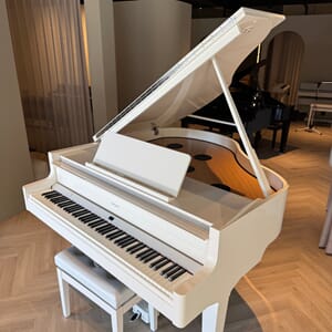Roland GP 9M Selvspillende Grand Flygel - hvid
