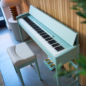 Roland Kiyola i massivt træ Celadon Green Oak
